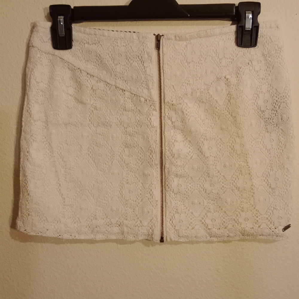 Volcom off white lace zip up mini skirt size 1